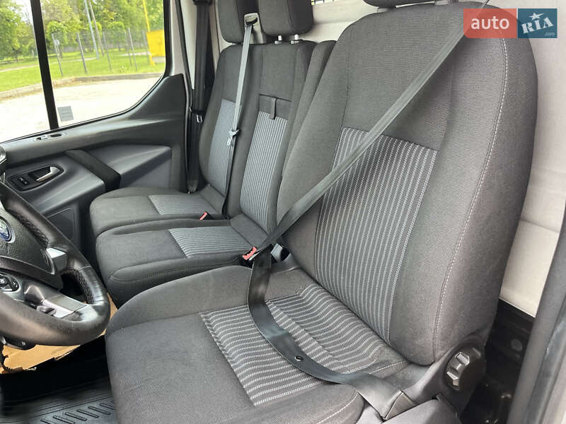 Вантажний фургон Ford Transit Custom 2016 в Бродах