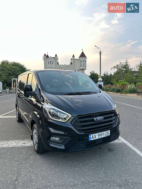 Вантажний фургон Ford Transit Custom 2018 в 