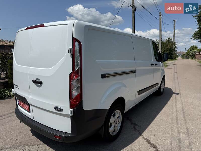 Вантажний фургон Ford Transit Custom 2016 в Житомирі