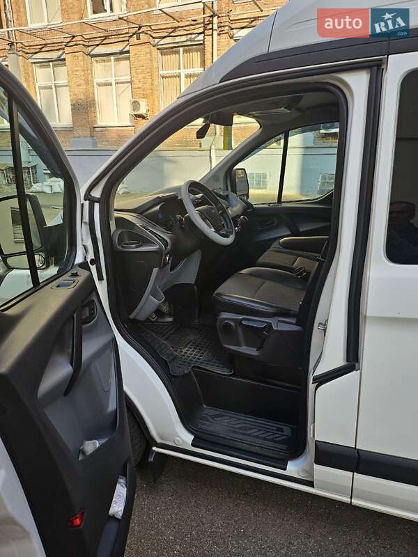 Минивэн Ford Transit Custom 2014 в Киеве