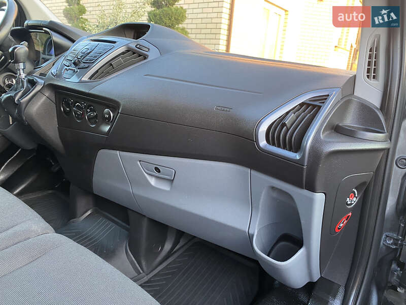 Вантажний фургон Ford Transit Custom 2016 в Ковелі