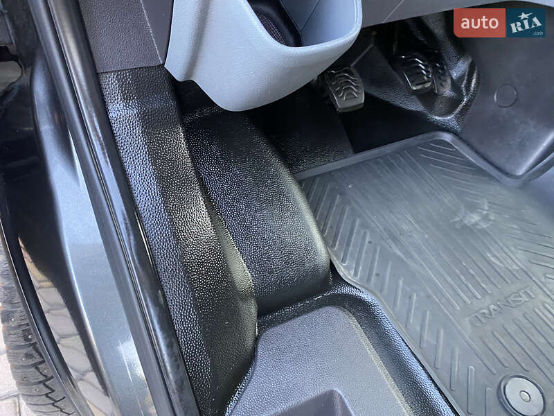 Вантажний фургон Ford Transit Custom 2016 в Ковелі