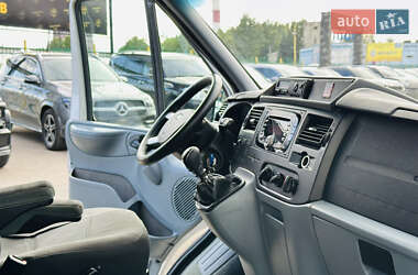 Минивэн Ford Transit Custom 2012 в 