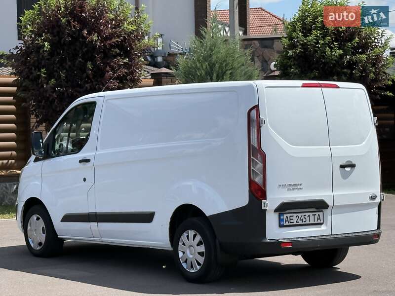 Вантажний фургон Ford Transit Custom 2015 в Києві