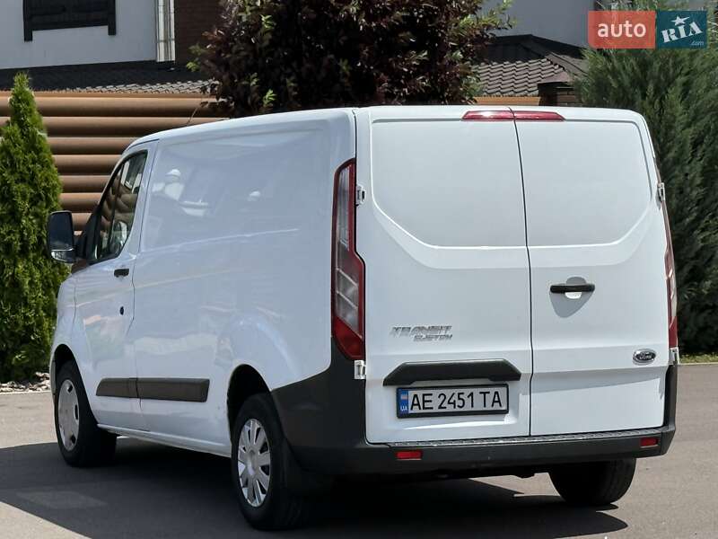 Вантажний фургон Ford Transit Custom 2015 в Києві
