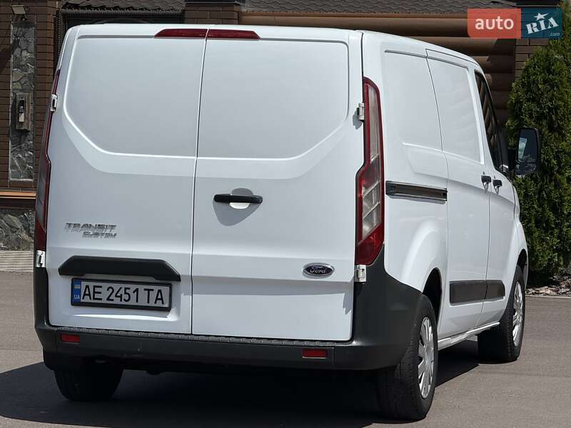 Вантажний фургон Ford Transit Custom 2015 в Києві