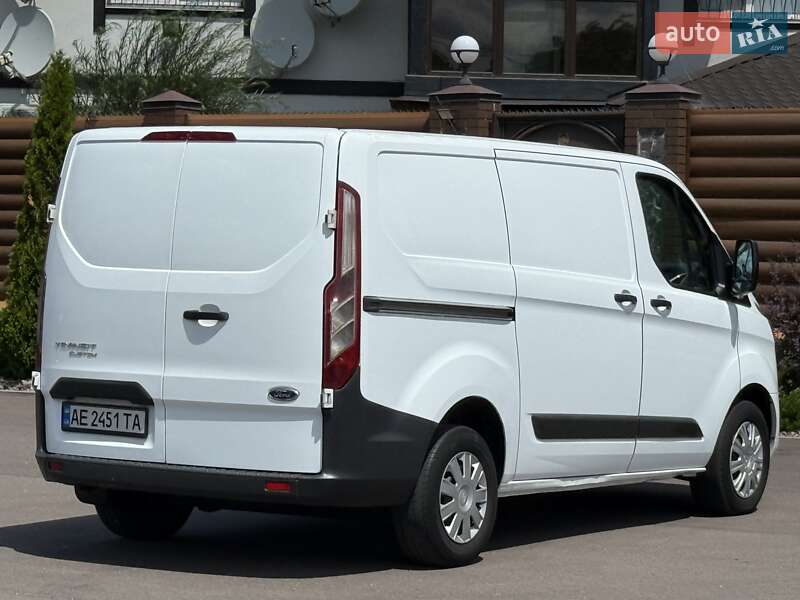 Вантажний фургон Ford Transit Custom 2015 в Києві