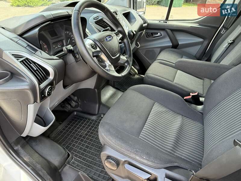 Вантажний фургон Ford Transit Custom 2015 в Києві