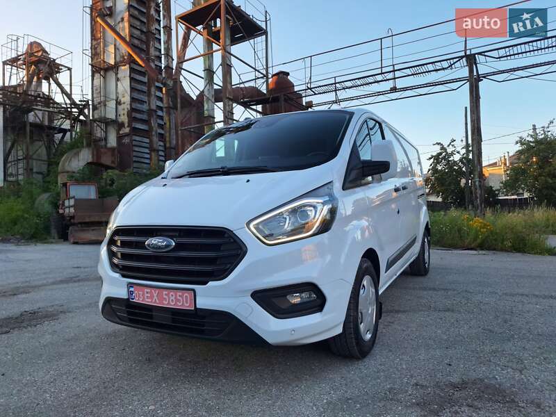 Вантажний фургон Ford Transit Custom 2021 в Бережанах