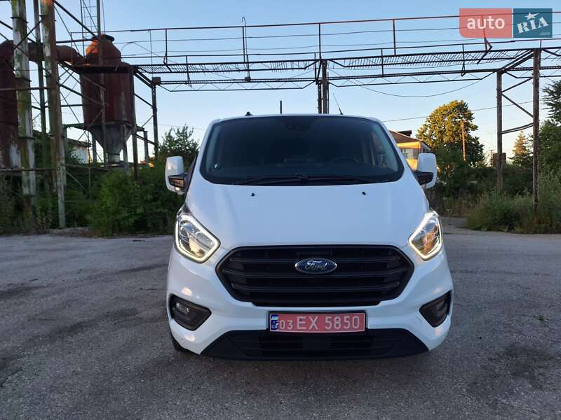 Вантажний фургон Ford Transit Custom 2021 в Бережанах