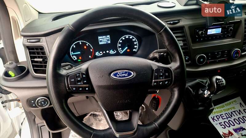 Вантажний фургон Ford Transit Custom 2021 в Бережанах