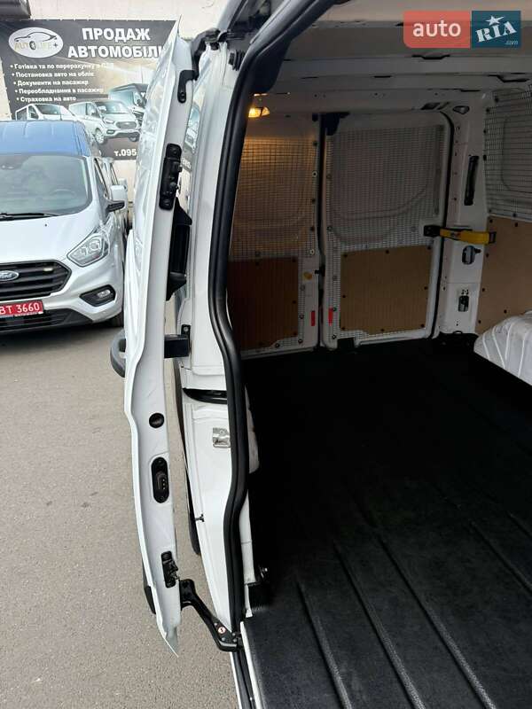 Вантажний фургон Ford Transit Custom 2018 в Луцьку