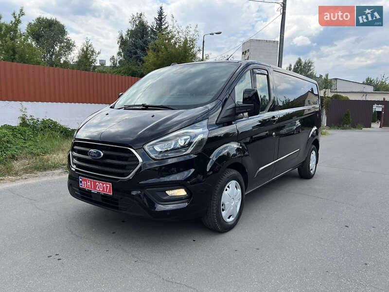 Вантажний фургон Ford Transit Custom 2019 в 