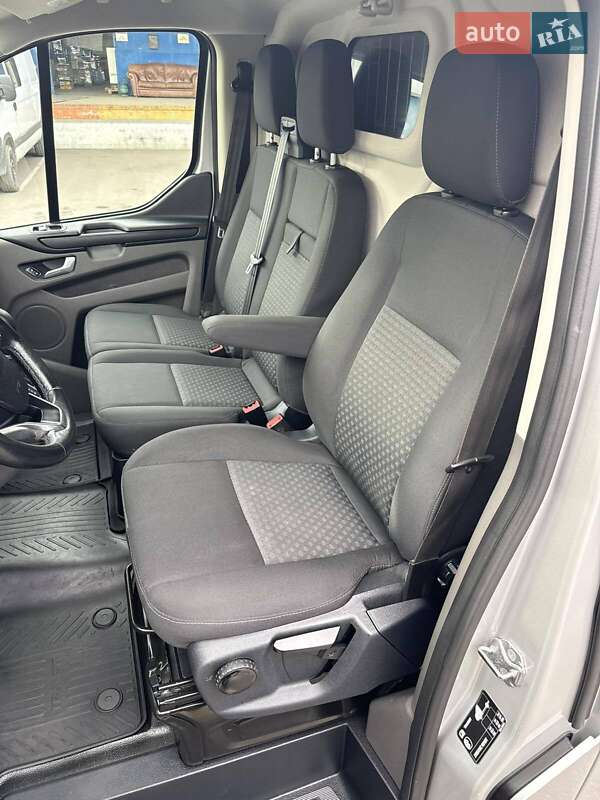 Вантажний фургон Ford Transit Custom 2020 в Луцьку