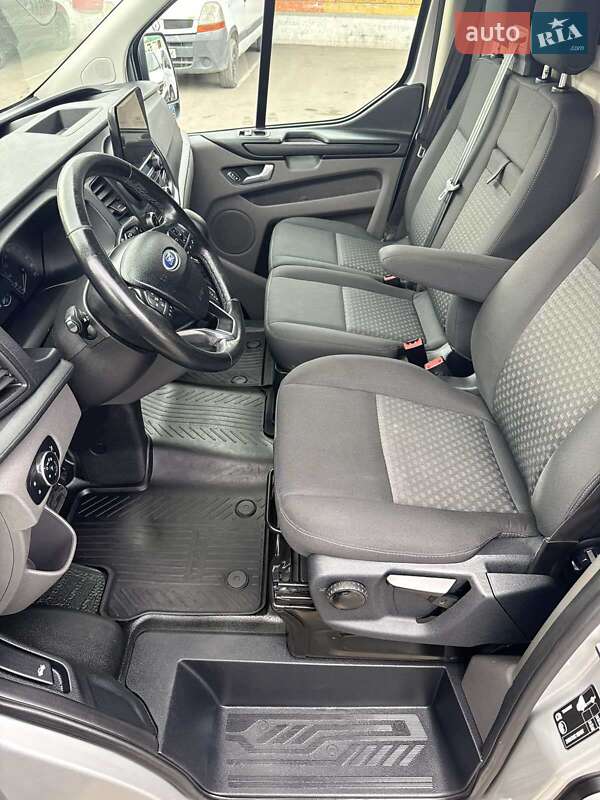 Вантажний фургон Ford Transit Custom 2020 в Луцьку