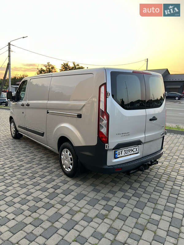 Вантажний фургон Ford Transit Custom 2017 в Івано-Франківську
