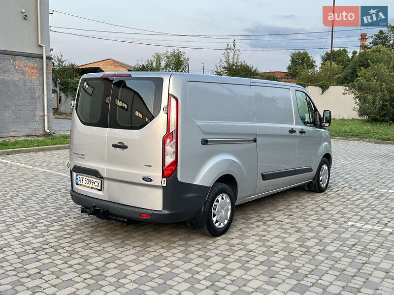 Вантажний фургон Ford Transit Custom 2017 в Івано-Франківську
