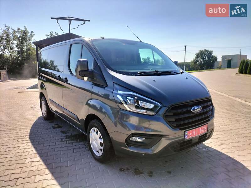 Вантажний фургон Ford Transit Custom 2018 в Дунаївцях