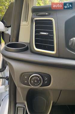 Вантажний фургон Ford Transit Custom 2020 в 