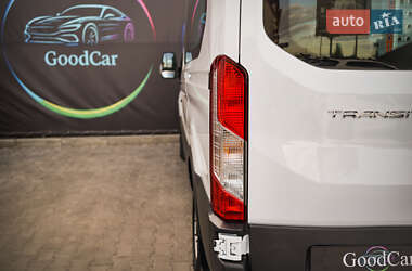 Минивэн Ford Transit Custom 2015 в 