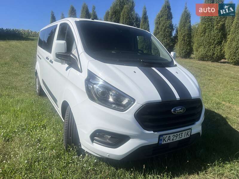 Минивэн Ford Transit Custom 2018 в 