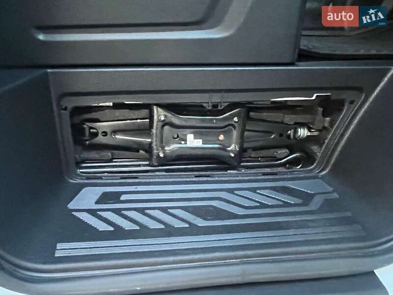 Вантажний фургон Ford Transit Custom 2019 в Луцьку