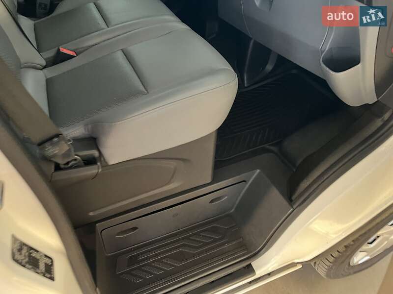 Мінівен Ford Transit Custom 2016 в Золочеві фото 84 Мінівен Ford Transit Custom 2016 в Золочеві