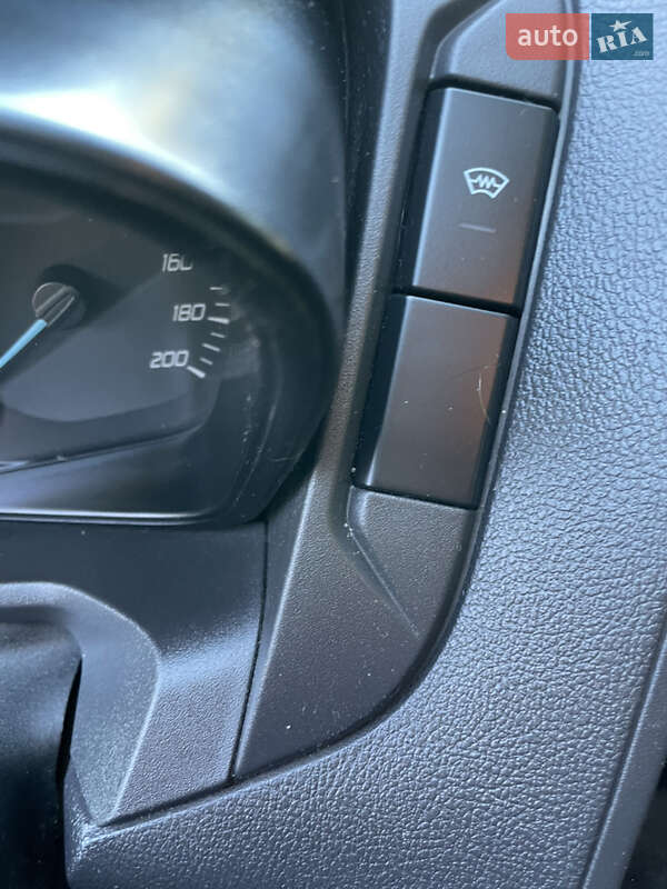 Грузовой фургон Ford Transit Custom 2017 в Днепре фото 26 Грузовой фургон Ford Transit Custom 2017 в Днепре