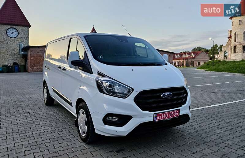 Вантажний фургон Ford Transit Custom 2021 в Бережанах