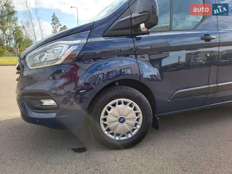 Вантажний фургон Ford Transit Custom 2018 в Ковелі