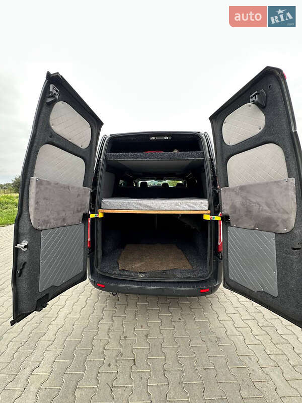 Минивэн Ford Transit Custom 2016 в Черновцах