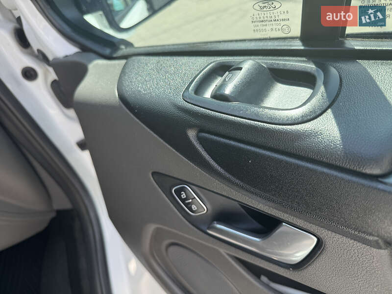 Минивэн Ford Transit Custom 2019 в Ивано-Франковске