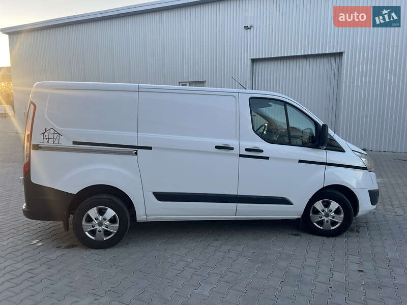 Вантажний фургон Ford Transit Custom 2016 в Івано-Франківську