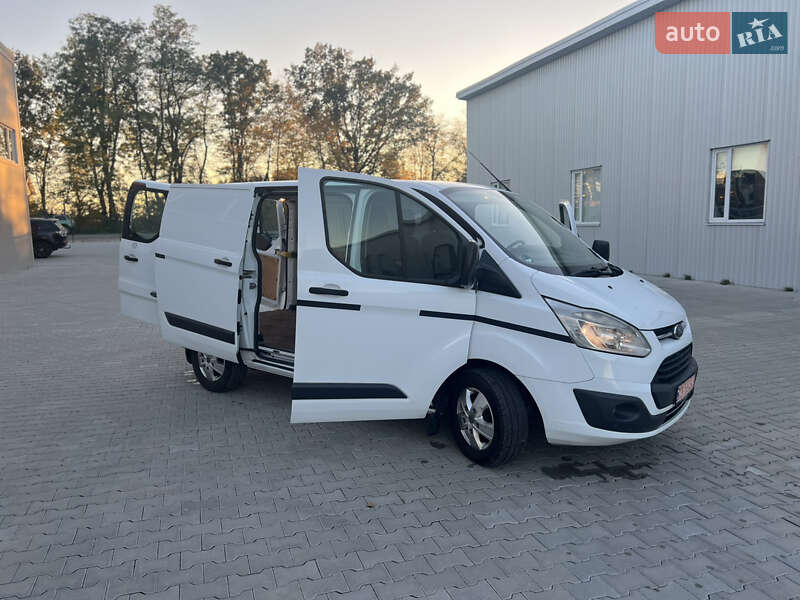 Вантажний фургон Ford Transit Custom 2016 в Івано-Франківську