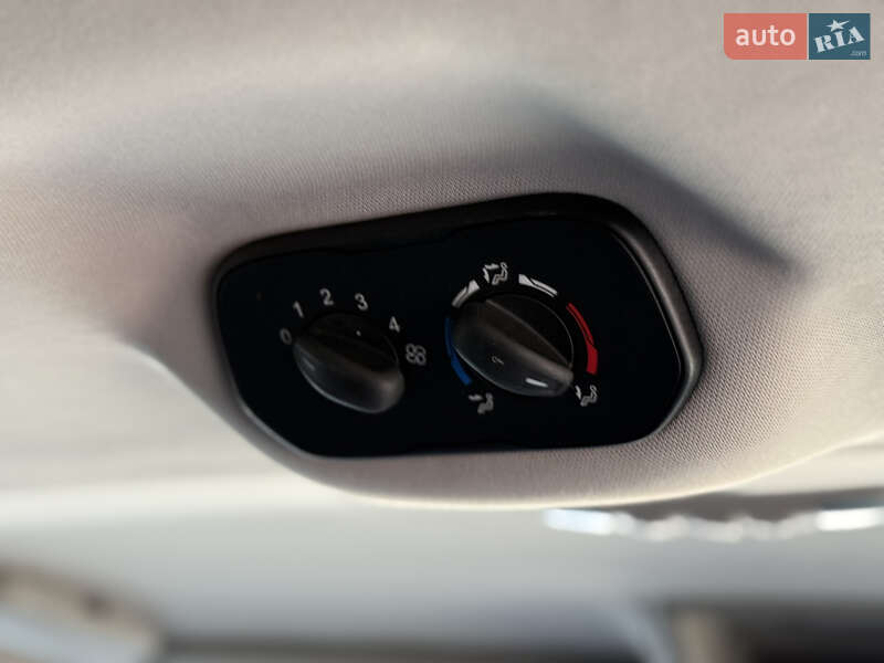 Мінівен Ford Transit Custom 2014 в Дубні