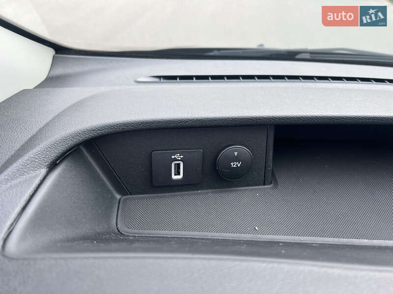 Вантажний фургон Ford Transit Custom 2019 в Києві