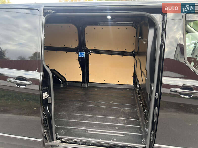 Вантажний фургон Ford Transit Custom 2019 в Києві