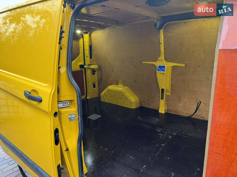 Грузовой фургон Ford Transit Custom 2017 в Киеве фото 14 Грузовой фургон Ford Transit Custom 2017 в Киеве