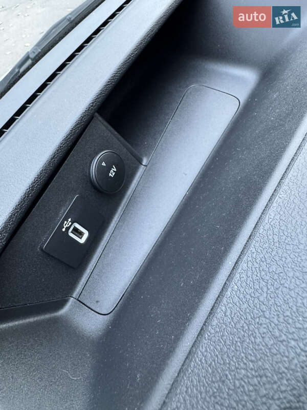 Грузовой фургон Ford Transit Custom 2022 в Киеве