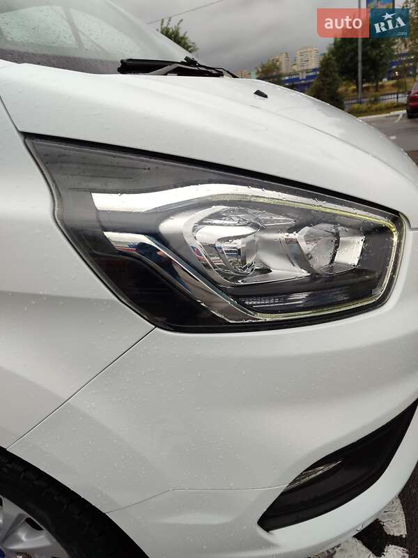 Грузовой фургон Ford Transit Custom 2018 в Киеве