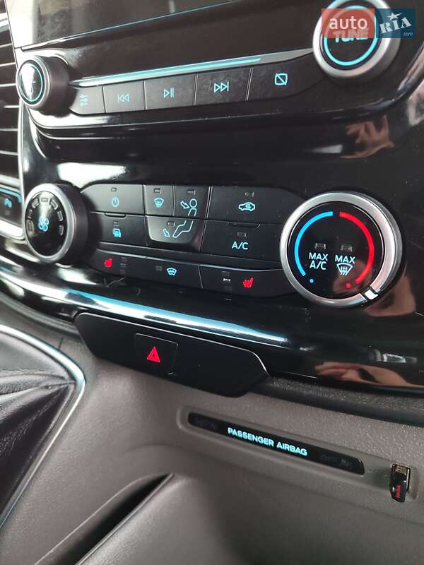 Грузовой фургон Ford Transit Custom 2018 в Киеве