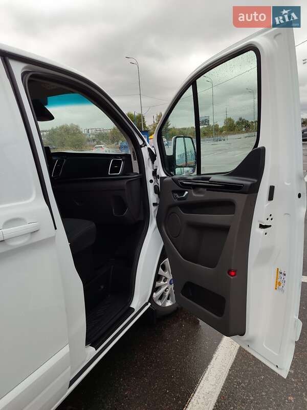 Грузовой фургон Ford Transit Custom 2018 в Киеве