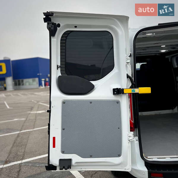 Грузовой фургон Ford Transit Custom 2019 в Киеве