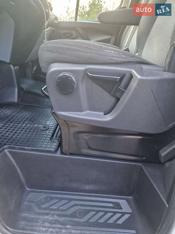 Вантажний фургон Ford Transit Custom 2012 в Луцьку