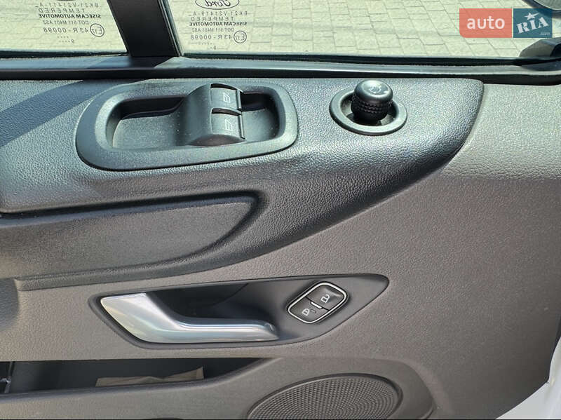 Мінівен Ford Transit Custom 2019 в Івано-Франківську