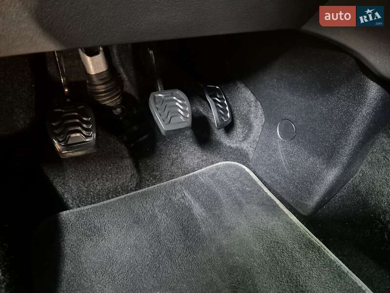 Минивэн Ford Transit Custom 2019 в Киеве фото 32 Минивэн Ford Transit Custom 2019 в Киеве