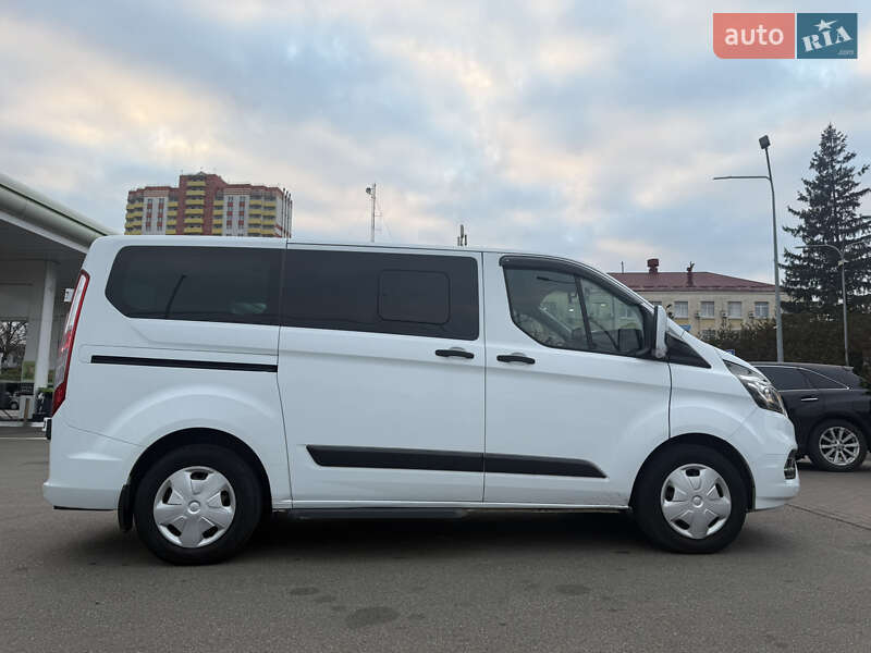 Минивэн Ford Transit Custom 2018 в Киеве фото 5 Минивэн Ford Transit Custom 2018 в Киеве