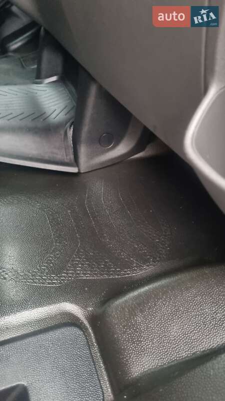 Мікроавтобус вантажний (до 3,5т) Ford Transit Custom 2021 в Києві фото 15 Мікроавтобус вантажний (до 3,5т) Ford Transit Custom 2021 в Києві