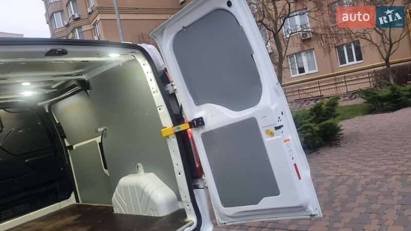 Мікроавтобус вантажний (до 3,5т) Ford Transit Custom 2021 в Києві фото 37 Мікроавтобус вантажний (до 3,5т) Ford Transit Custom 2021 в Києві