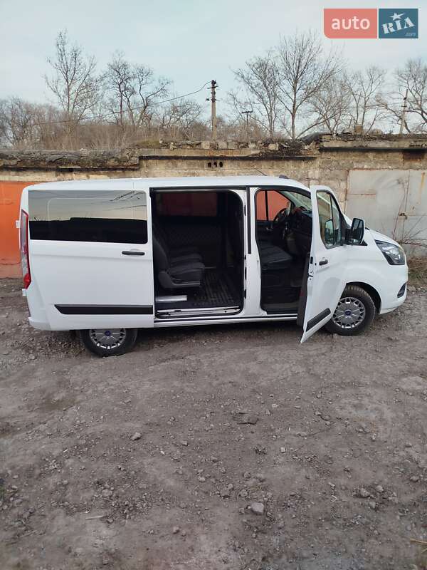 Минивэн Ford Transit Custom 2020 в Каменском